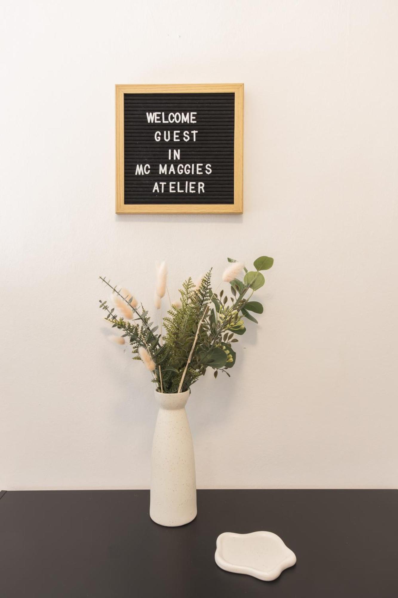 Mc'Maggies Atelier Apartment เมียร์บุช ภายนอก รูปภาพ