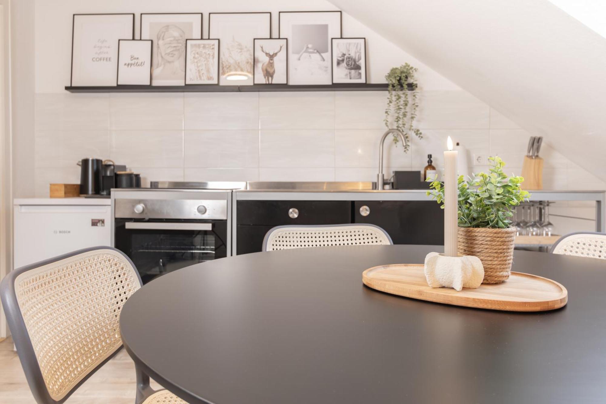 Mc'Maggies Atelier Apartment เมียร์บุช ภายนอก รูปภาพ