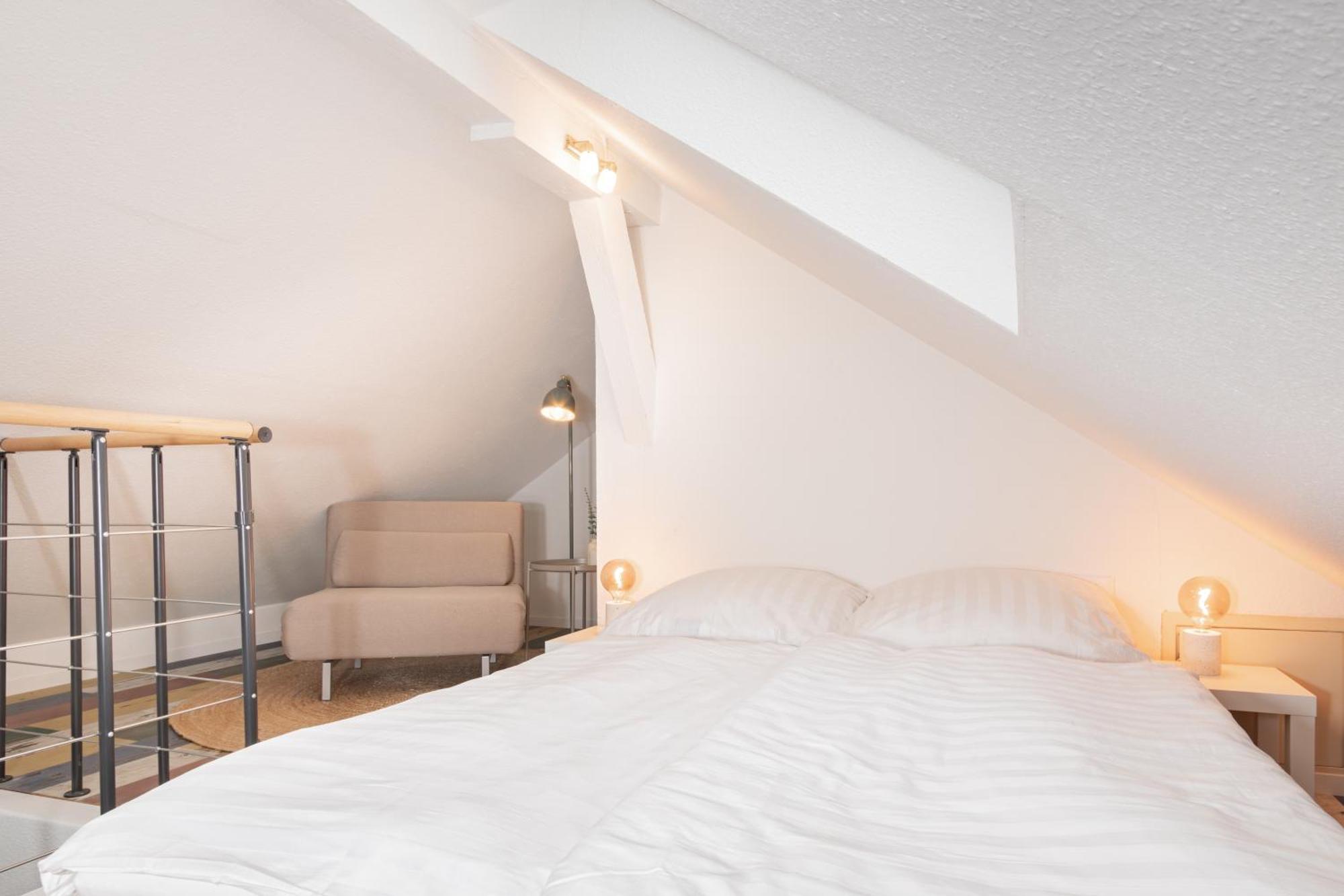 Mc'Maggies Atelier Apartment เมียร์บุช ภายนอก รูปภาพ